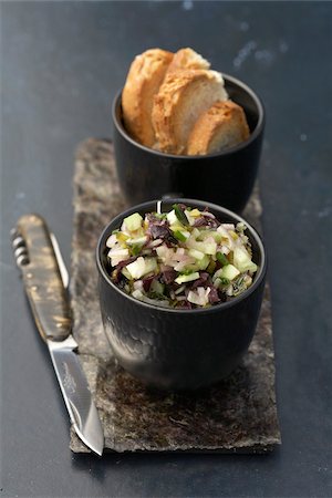 simsearch:825-05815241,k - Seaweed tartare Stock Photo - Rights-Managed, Code: 825-06048700