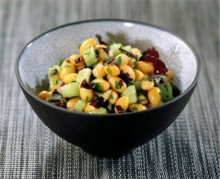 Salade de haricots et d'algues de soja Photographie de stock - Rights-Managed, Code: 825-06048751
