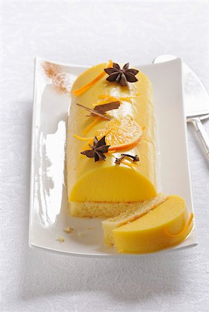 simsearch:825-05987560,k - Orange panacotta log cake Stock Photo - Rights-Managed, Code: 825-06048928