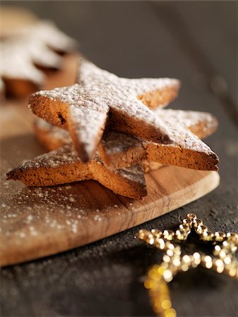 french foods appetizer - Gingerbread cookies Stock Photo - Rights-Managed, Code: 825-06049216