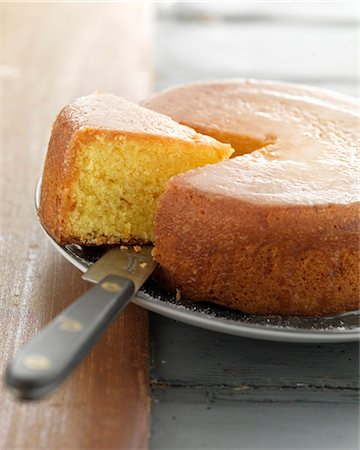 simsearch:652-03633165,k - Gâteau éponge orange Photographie de stock - Rights-Managed, Code: 825-06049254