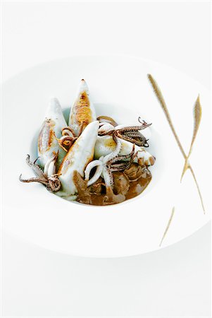 siba (tipo de molusco) - Grilled squid Foto de stock - Direito Controlado, Número: 825-06049718