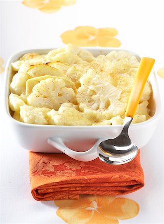 Cauliflower and apple gratin Stock Photo - Rights-Managed, Code: 825-06315157