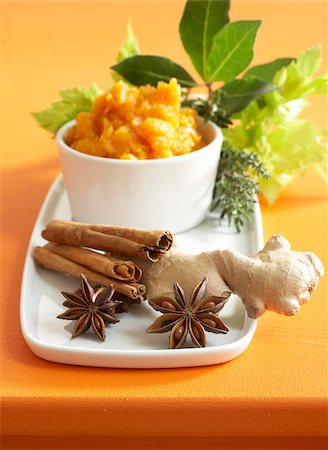 simsearch:825-05835882,k - Mashed sweet potatoes with ginger and cinnamon Foto de stock - Con derechos protegidos, Código: 825-06315162
