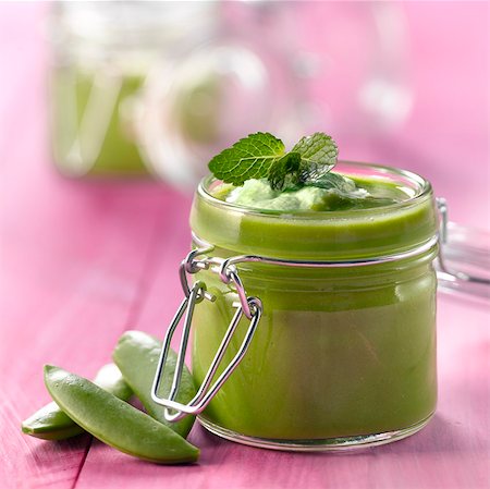 Cream of pea soup ,whipped cream with wasabi Stock Photo - Rights-Managed, Code: 825-06315306