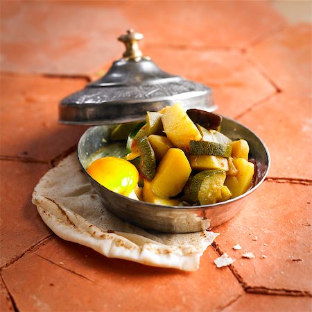 east africa - Tajine de légume Photographie de stock - Rights-Managed, Code: 825-06315529