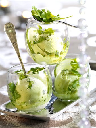 simsearch:825-05836210,k - Avocado sorbet Stock Photo - Rights-Managed, Code: 825-06315560