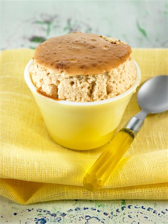 simsearch:652-05809588,k - Lemon soufflé Stock Photo - Rights-Managed, Code: 825-06315739