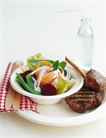 sugar pea - Venison chops with mixed salad Stock Photo - Rights-Managed, Code: 825-06315828