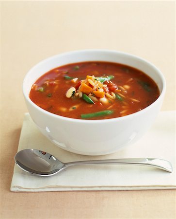 short pasta - Tomato soup Stock Photo - Rights-Managed, Code: 825-06315846