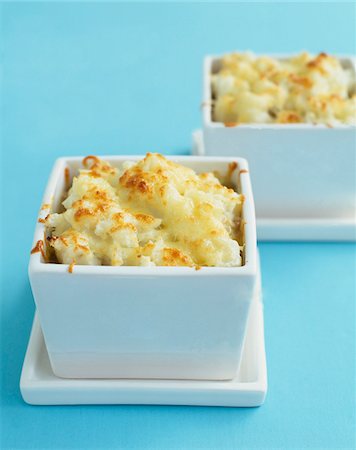 simsearch:825-07522386,k - Individual cauliflower gratins Stock Photo - Rights-Managed, Code: 825-06315842