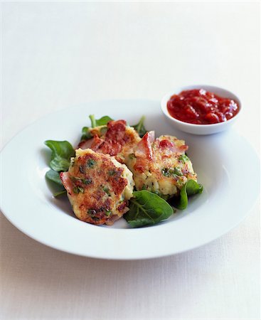 frittiert - Spinach and streaky bacon fritters Stock Photo - Rights-Managed, Code: 825-06315875