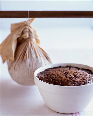 english cooking - Christmas pudding Stock Photo - Rights-Managed, Code: 825-06315890