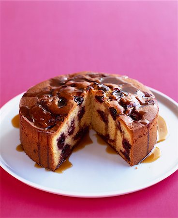 pink cake - Soft cherry cake with maple syrup Stock Photo - Rights-Managed, Code: 825-06315907