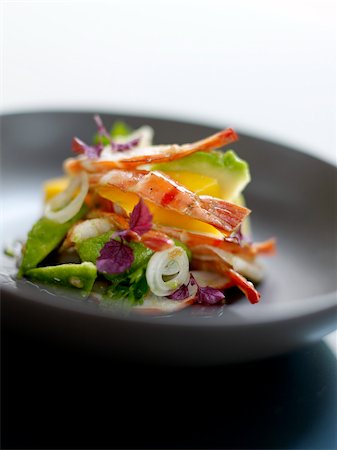 Gambas,fresh mango and avocado salad Foto de stock - Con derechos protegidos, Código: 825-06315974