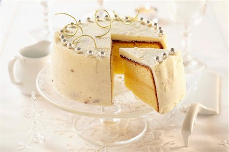 Gâteau de Noël chocolat blanc Photographie de stock - Rights-Managed, Code: 825-06316340