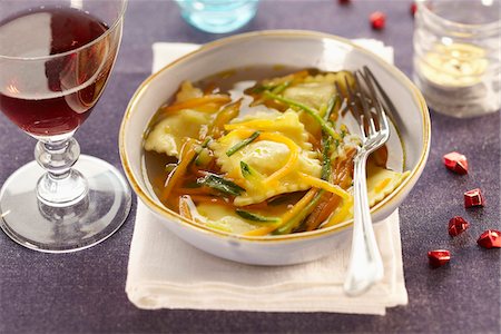 Ravioli and vegetable soup Stock Photo - Rights-Managed, Code: 825-06316399