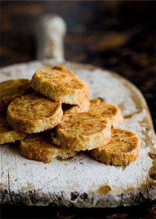 sablé (gâteau) - Biscuits de sablé noisette Photographie de stock - Rights-Managed, Code: 825-06316535