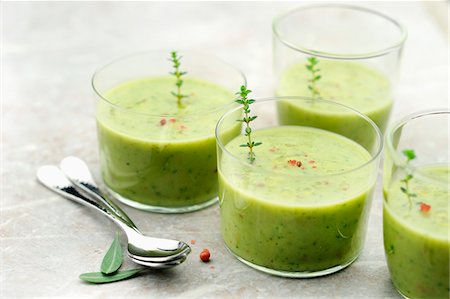 photocuisine soup - Zucchini soup with garlic and pink peppercorns Stock Photo - Rights-Managed, Code: 825-06316575