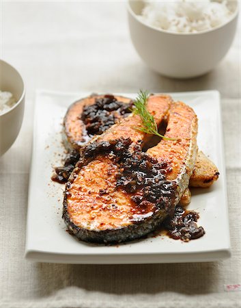 simsearch:825-06315773,k - Salmon steaks with caramelized soya Foto de stock - Con derechos protegidos, Código: 825-06316755