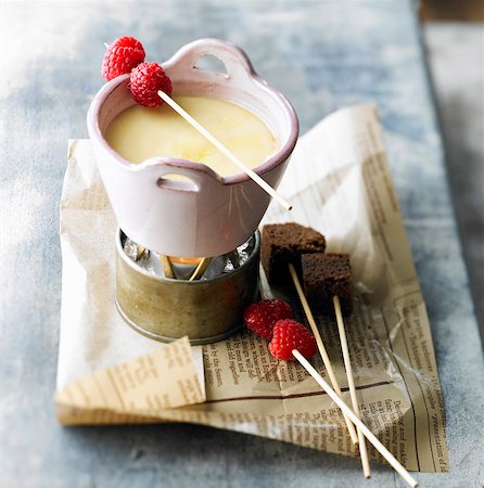 White chocolate fondue Stock Photo - Rights-Managed, Code: 825-06316856