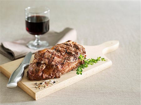 simsearch:825-06817272,k - Grilled sirloin steak Stock Photo - Rights-Managed, Code: 825-06316945