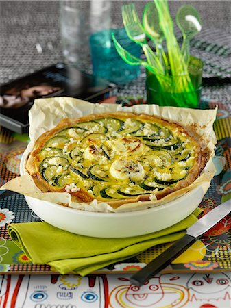 simsearch:825-07649192,k - Zucchini and Petit Billy savoury tart Stockbilder - Lizenzpflichtiges, Bildnummer: 825-06815293