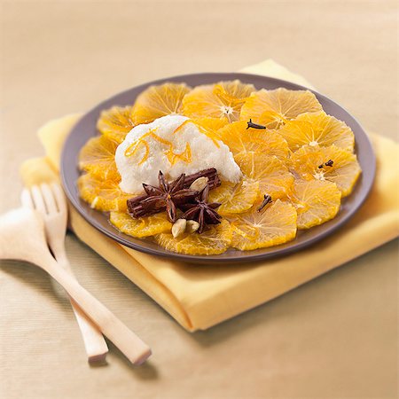 simsearch:652-03801585,k - Spicy orange carpaccio with orange blosssom espuma Foto de stock - Con derechos protegidos, Código: 825-06815341