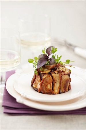 simsearch:652-05808217,k - Charlotte -style cep and walnut savoury cake Stock Photo - Rights-Managed, Code: 825-06815656