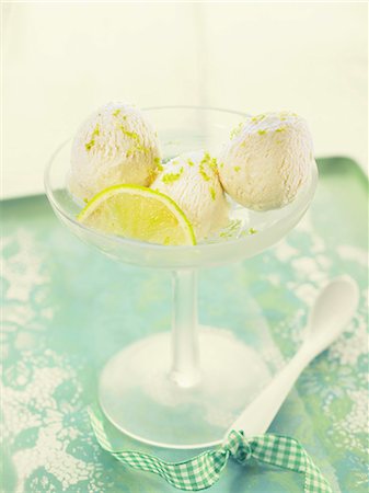 scooped ice cream - Lime ice cream Stock Photo - Rights-Managed, Code: 825-06815782