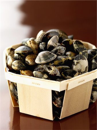 simsearch:825-06816373,k - Littleneck clams Fotografie stock - Rights-Managed, Codice: 825-06816263