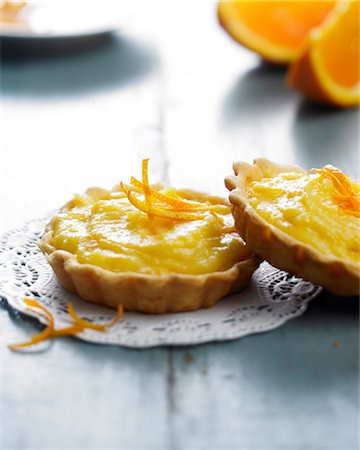 simsearch:825-06815377,k - Orange tartlets Photographie de stock - Rights-Managed, Code: 825-06816529
