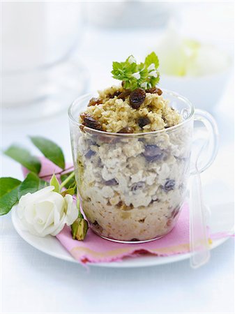 porridge and fruit - Porridge with raisins Stock Photo - Rights-Managed, Code: 825-06816937