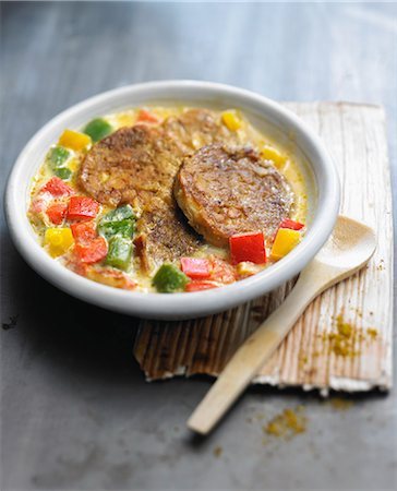 Tempeh curry with peppers and coconut milk Stock Photo - Rights-Managed, Code: 825-06817015