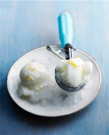 Lemon yoghurt ice cream Stock Photo - Rights-Managed, Code: 825-06817082