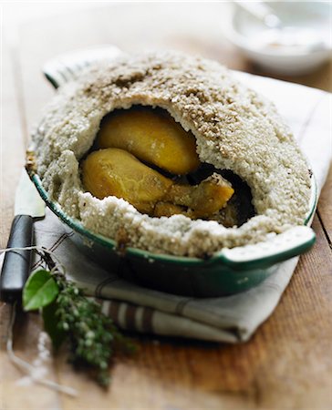 Young cockerel with lime in salt crust Stock Photo - Rights-Managed, Code: 825-06817112