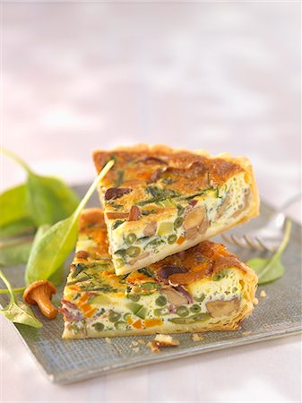 simsearch:825-07522136,k - Autumn vegetable quiche Photographie de stock - Rights-Managed, Code: 825-06817238