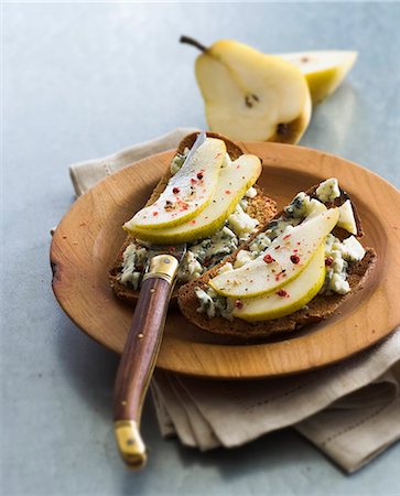 Roquefort and pear Bruschettas Stock Photo - Rights-Managed, Code: 825-06817246