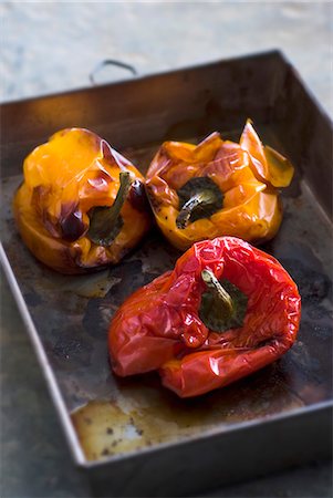 simsearch:825-06817042,k - Grilled peppers Photographie de stock - Rights-Managed, Code: 825-06817243