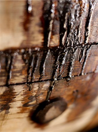 Detail of a wooden barrel Foto de stock - Con derechos protegidos, Código: 825-06817380