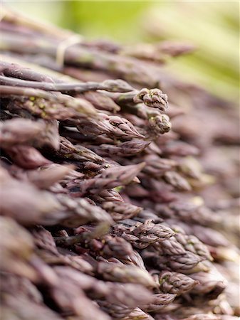 simsearch:825-06816363,k - Bundles of asparagus Stockbilder - Lizenzpflichtiges, Bildnummer: 825-06817403