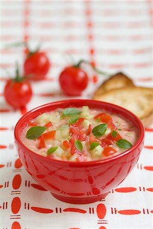 Creamy gazpacho Photographie de stock - Rights-Managed, Code: 825-06817483