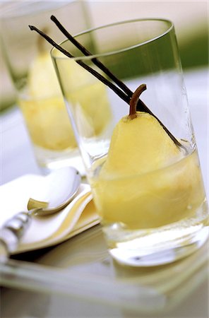 simsearch:825-05985466,k - Poached pear in vanilla syrup Stock Photo - Rights-Managed, Code: 825-06817688