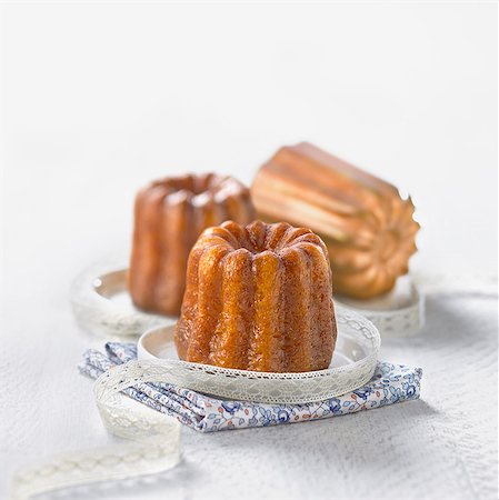 simsearch:652-03804838,k - Traditional Cannelés Stock Photo - Rights-Managed, Code: 825-06817909