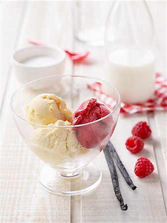 Bonne Maman ice cream dessert Stock Photo - Rights-Managed, Code: 825-06818162