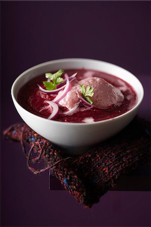 emulsion - Beetroot soup with sesame emulsion Stock Photo - Rights-Managed, Code: 825-06818204