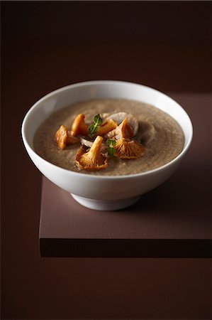 Chanterelle and buckwheat soup Photographie de stock - Rights-Managed, Code: 825-06818206