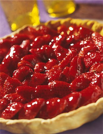 simsearch:652-07655572,k - Strawberry tart Stock Photo - Rights-Managed, Code: 825-07075814