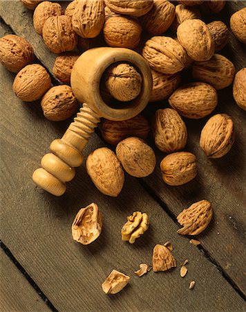 Walnuts and nutcrackers Stock Photo - Rights-Managed, Code: 825-07075849