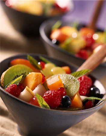 simsearch:825-05985425,k - Fruit salad Stockbilder - Lizenzpflichtiges, Bildnummer: 825-07075895